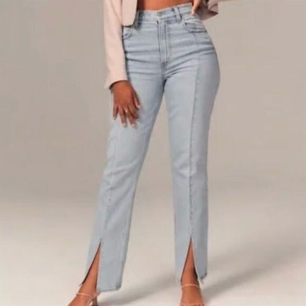 Abercrombie‎ & Fitch Women's High Rise '90s Straight Jeans Size 6S Blue Vent Hem